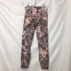 Lululemon Athletica Women’s Purple and Pink Tie Dye Pants Size 6 Like-New
